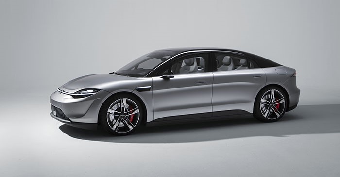 灰色的汽车<br><br>描述已自动生成