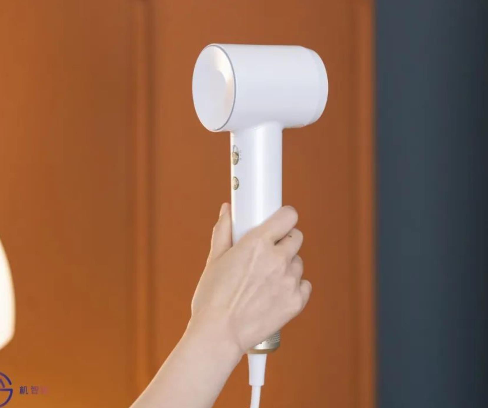 徕芬高速吹风机LF03测评：600元的大牌平替，体验升级很明显