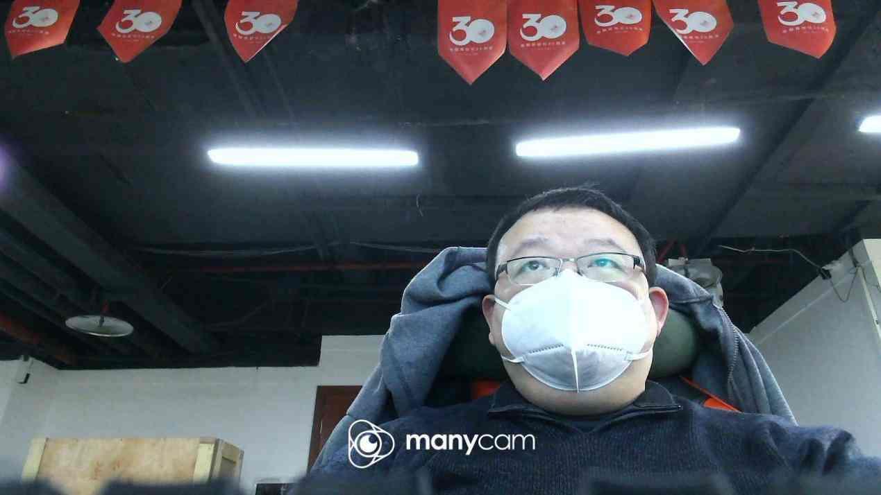 汽车的方向盘

中度可信度描述已自动生成