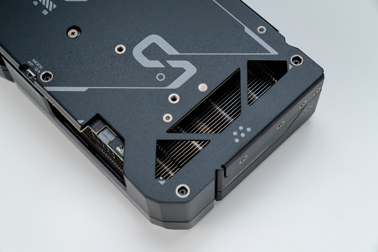 电子仪器

描述已自动生成