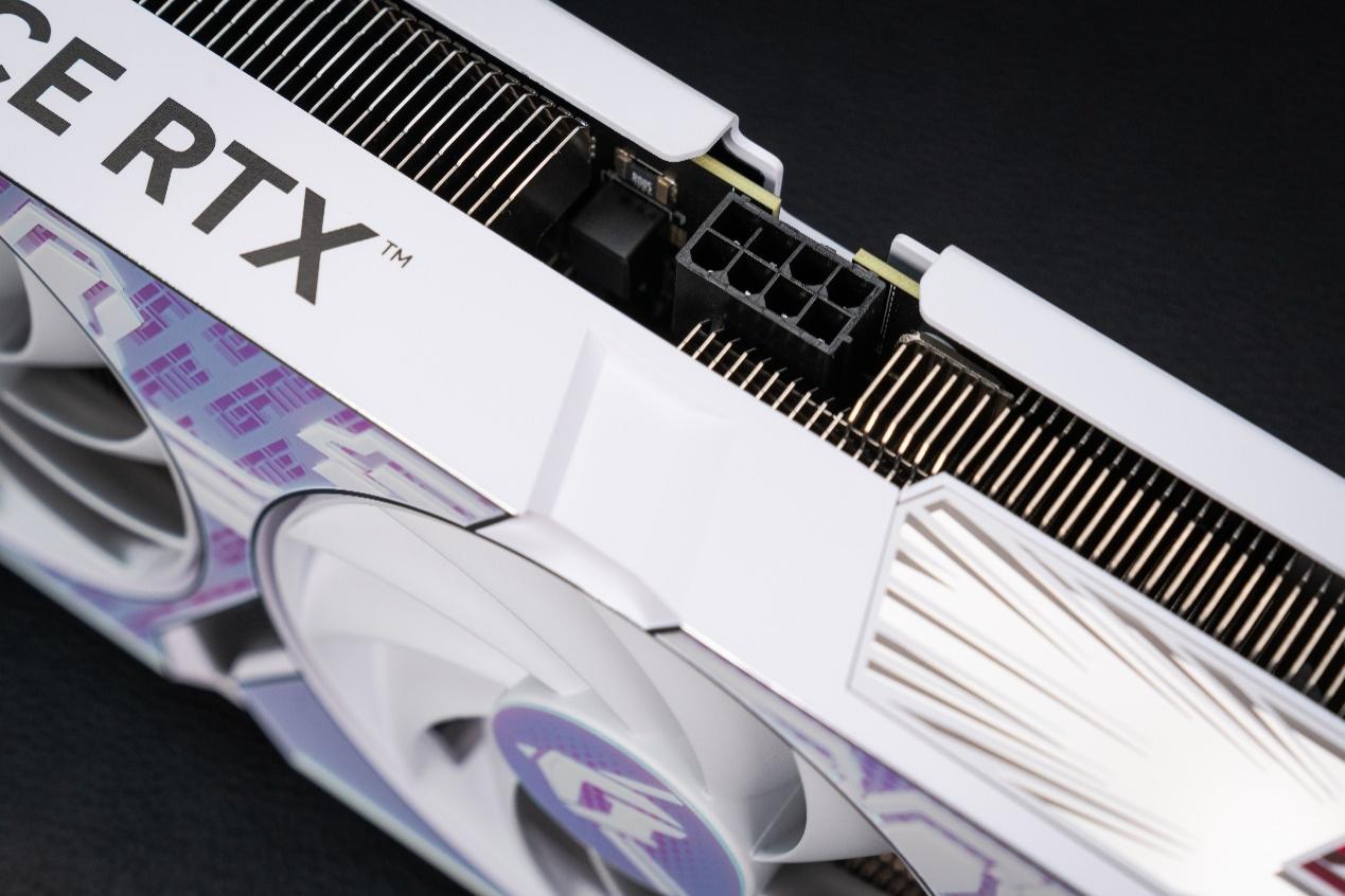 图片包含 游戏机

描述已自动生成