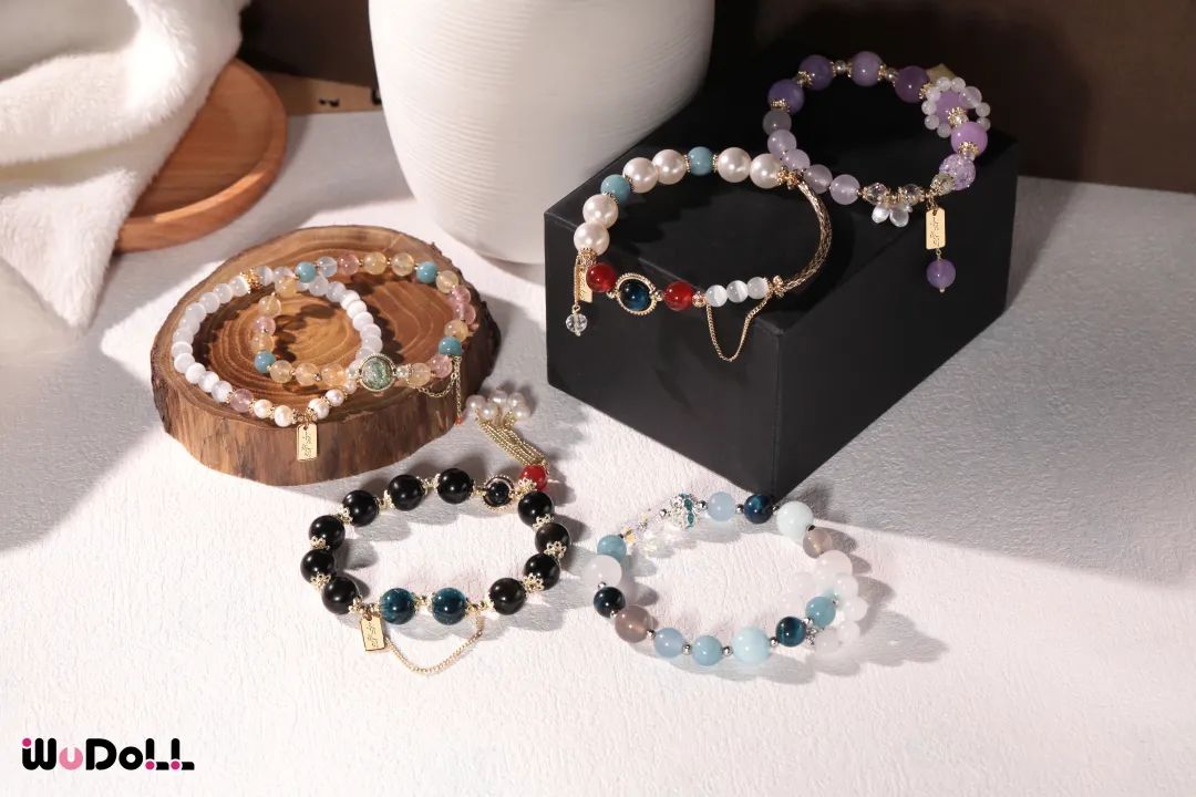 图片包含 桌子

描述已自动生成