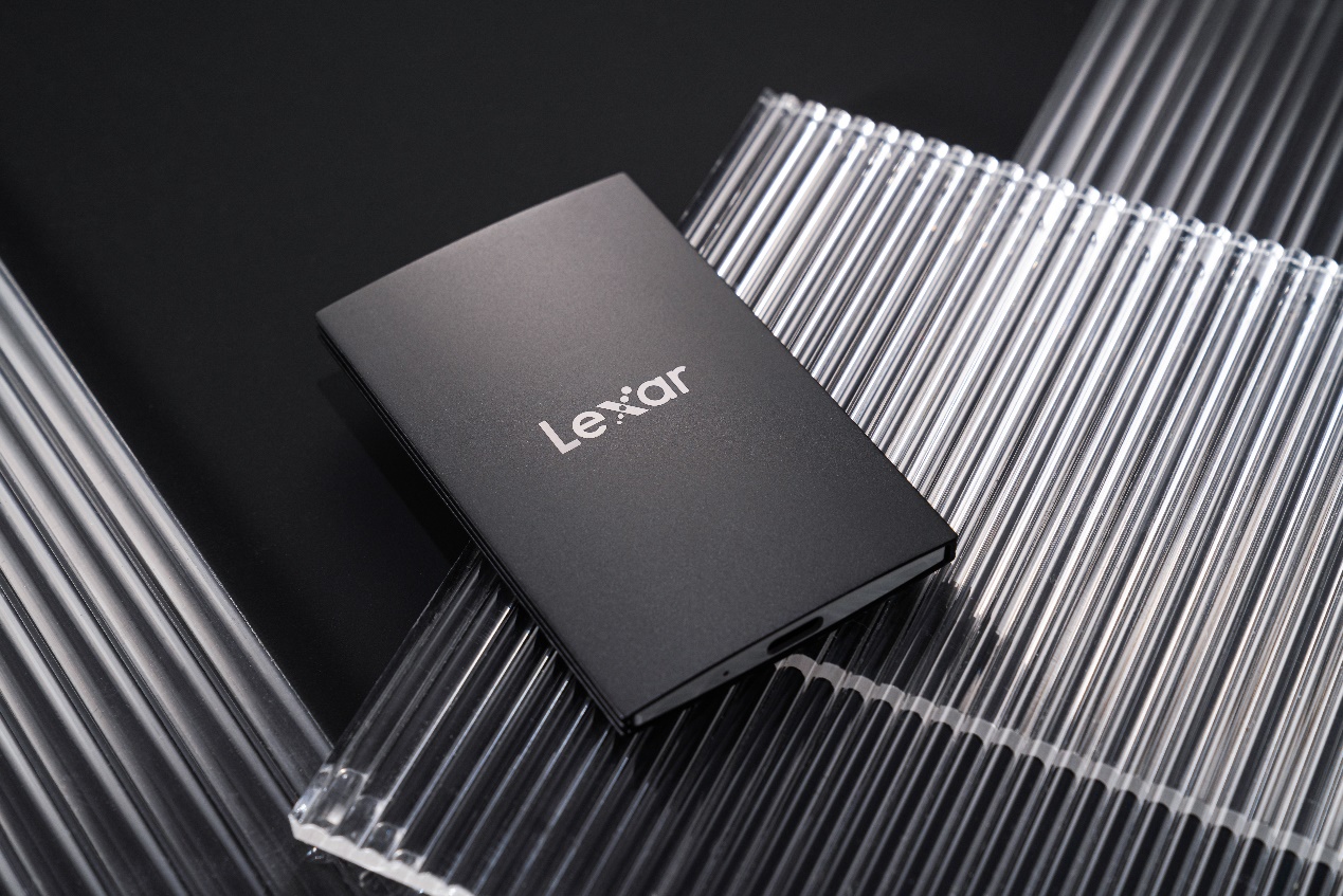 图片包含 游戏机, 梳子<br><br>描述已自动生成