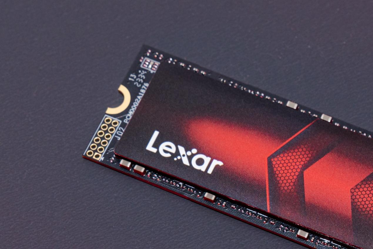 图片包含 游戏机<br><br>描述已自动生成