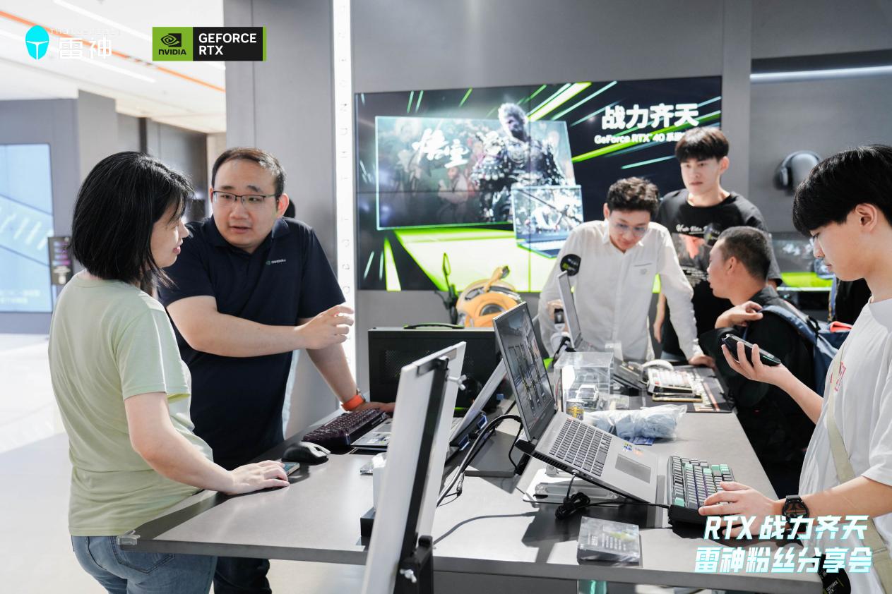 DSC06379_wm__11446631