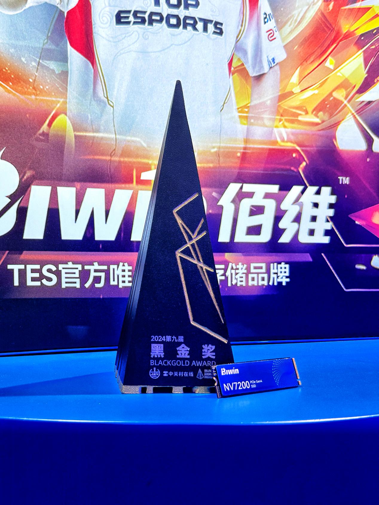 8cf69d7be73ee5f4e9d4e2c5cee0f76