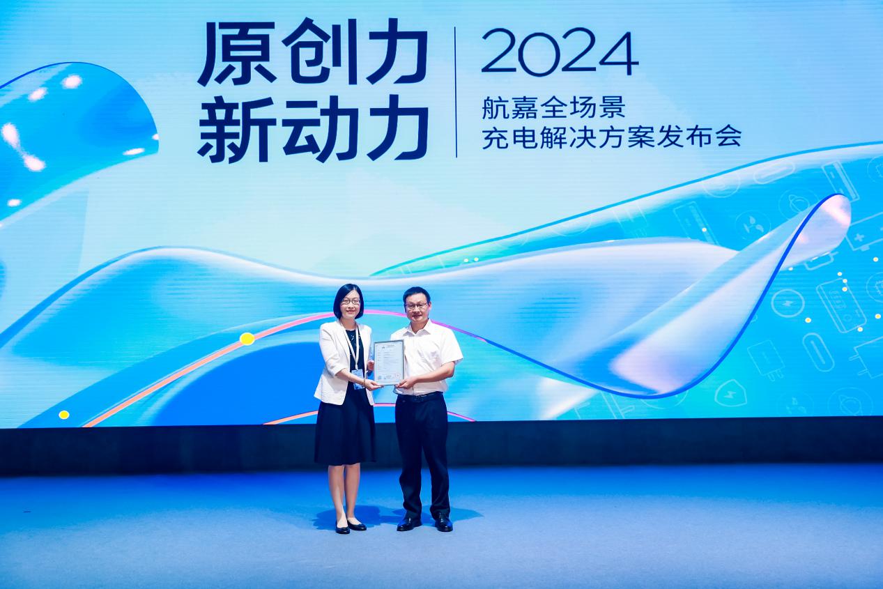 MO4A3004-opq3135799579