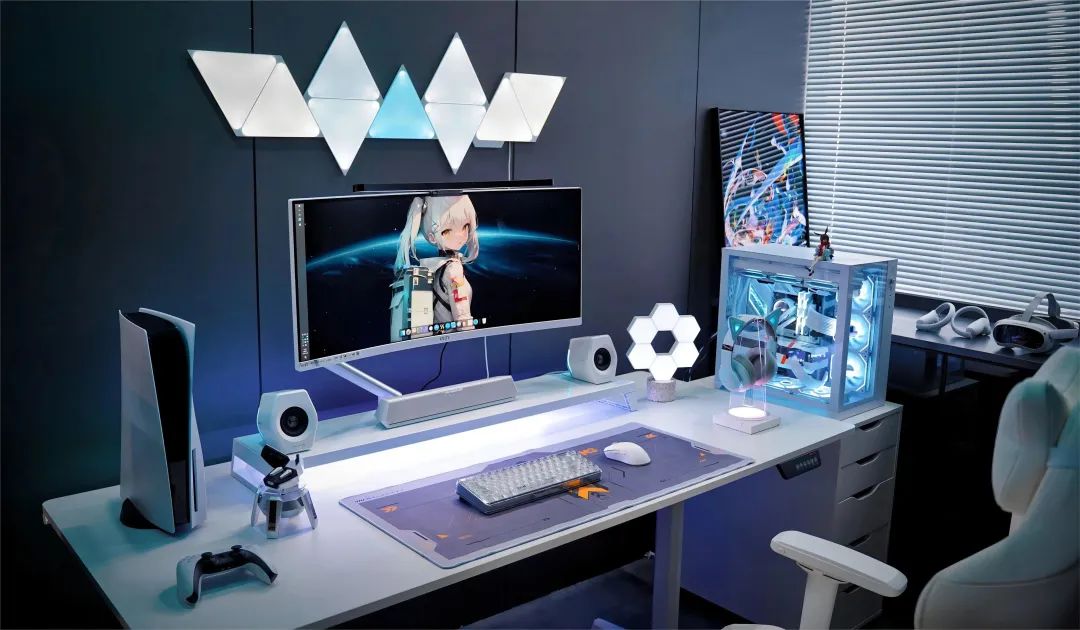 桌子上的电脑

中度可信度描述已自动生成