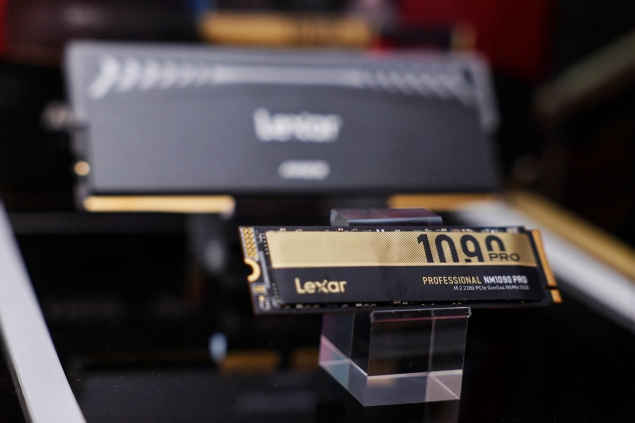 黑色的照相机

AI 生成的内容可能不正确。