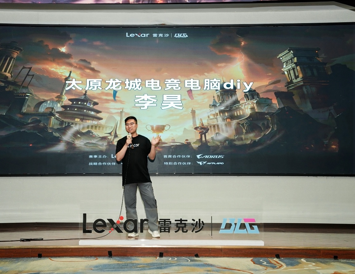 电视上有男人的照片上写着字
AI 生成的内容可能不正确。