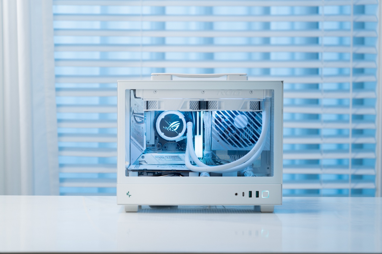 图片包含 窗户, 厨房, 柜台, 电脑

AI 生成的内容可能不正确。